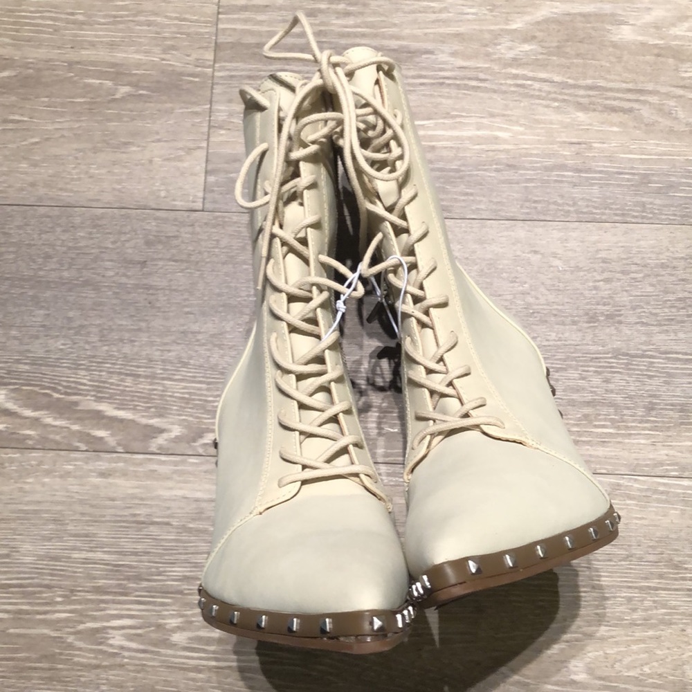 Charles by Charles David Duffy Boot CREAM COLOR SIZE 7 - Picture 3 of 7